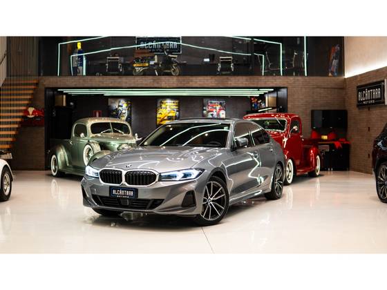 BMW 320i 2.0 16V TURBO FLEX SPORT GP AUTOMÁTICO BMW 320i 2.0 16V TURBO FLEX SPORT GP AUTOMÁTICO